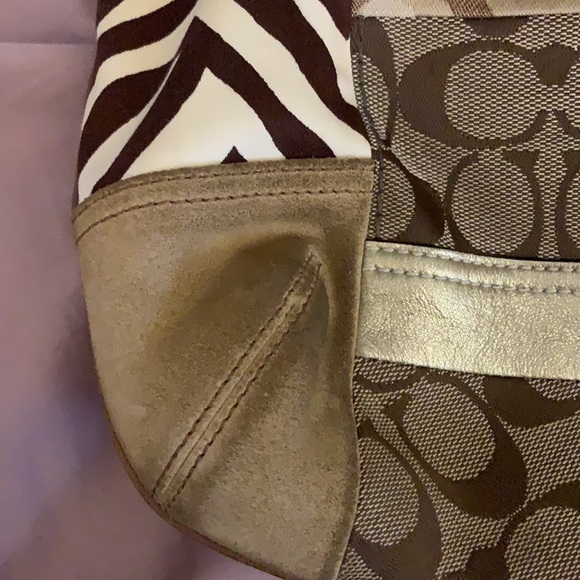 Coach Purse - Picture 4 of 4